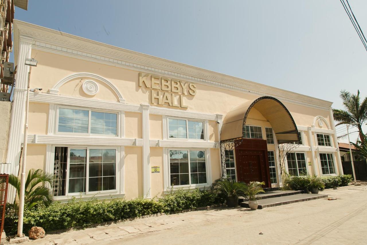 Kebbys Hotel Дар-ес-Салам Екстер'єр фото